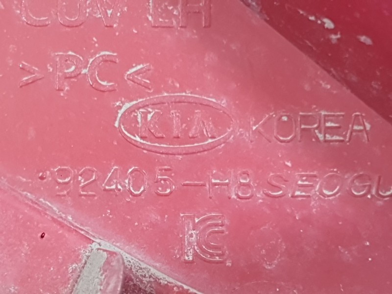 Recambio de piloto trasero izquierdo paragolpes para kia stonic (yb) 1.0 t-gdi referencia OEM IAM 92405H8410  