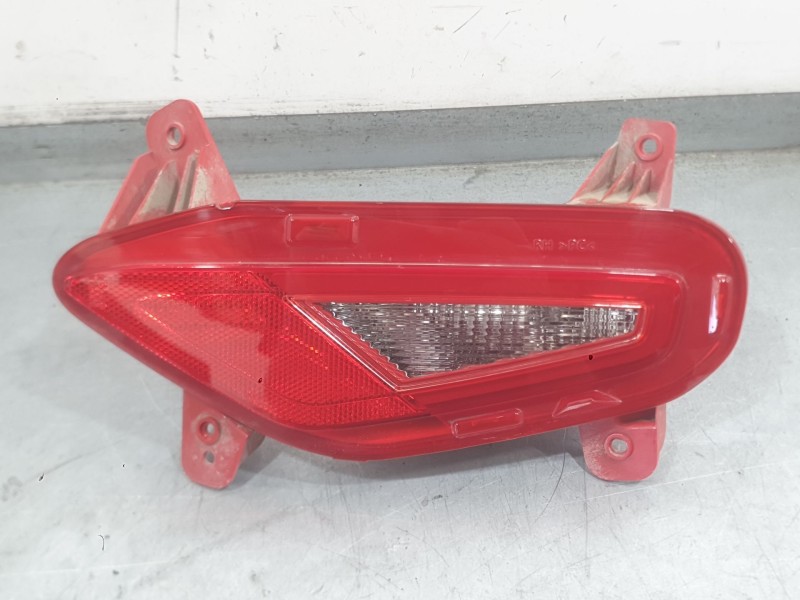 Recambio de piloto trasero derecho paragolpes para kia stonic (yb) 1.0 t-gdi referencia OEM IAM 92406H8400  