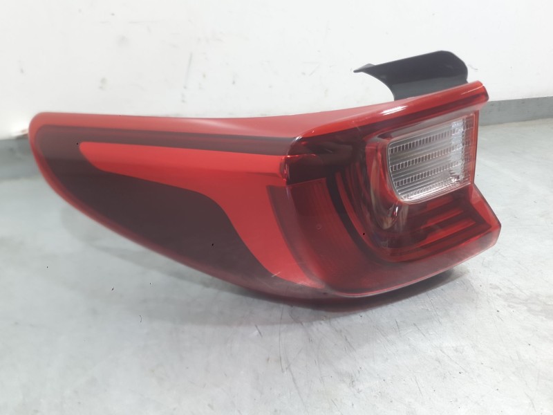 Recambio de piloto trasero izquierdo interior para kia stonic (yb) 1.0 t-gdi referencia OEM IAM 92401H8500  
