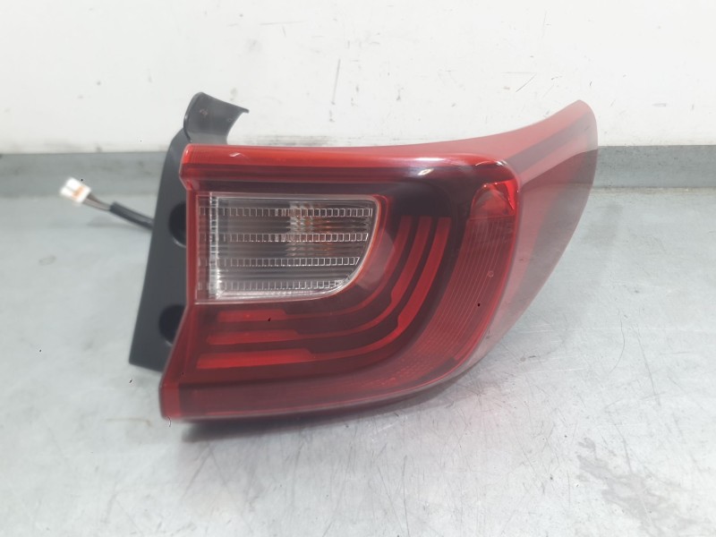 Recambio de piloto trasero derecho exterior para kia stonic (yb) 1.0 t-gdi referencia OEM IAM 92402H8500  