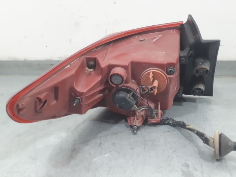 Recambio de piloto trasero derecho exterior para kia stonic (yb) 1.0 t-gdi referencia OEM IAM 92402H8500  