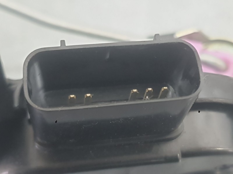 Recambio de cerradura puerta delantera izquierda para kia stonic (yb) 1.0 t-gdi referencia OEM IAM 81310H8040  