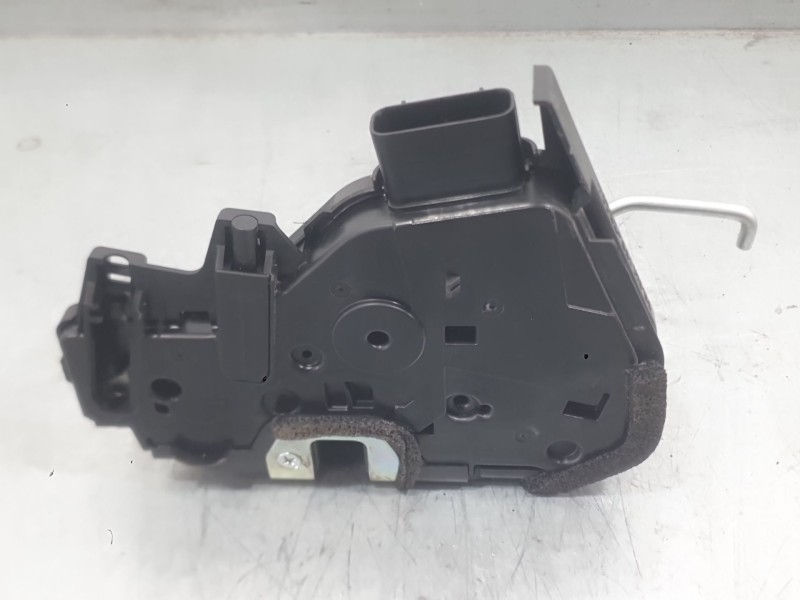 Recambio de cerradura puerta delantera derecha para kia stonic (yb) 1.0 t-gdi referencia OEM IAM 81320H8050  