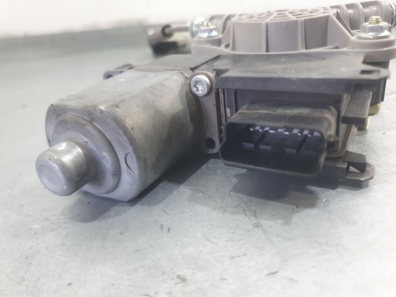 Recambio de elevalunas delantero izquierdo para kia stonic (yb) 1.0 t-gdi referencia OEM IAM 82401H8110  