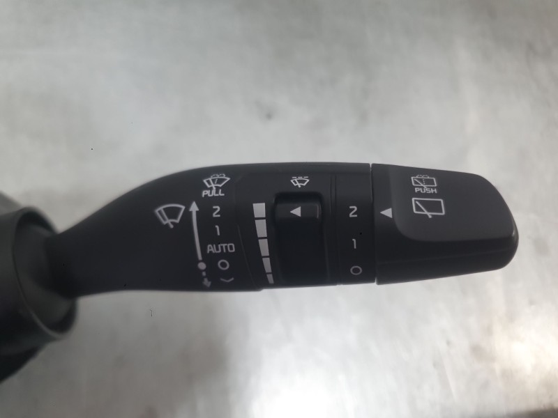 Recambio de mando luces y limpia para kia stonic (yb) 1.0 t-gdi referencia OEM IAM 93403H8960  