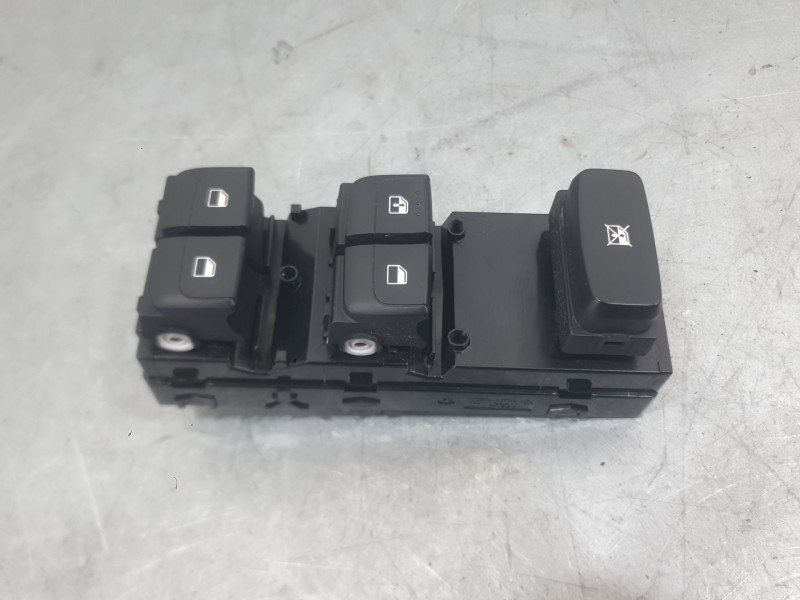 Recambio de mando elevalunas delantero izquierdo para kia stonic (yb) 1.0 t-gdi referencia OEM IAM 93571H8100  