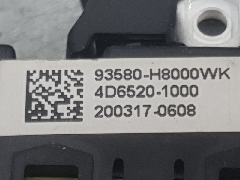 Recambio de mando elevalunas trasero izquierdo para kia stonic (yb) 1.0 t-gdi referencia OEM IAM 93576H8000  