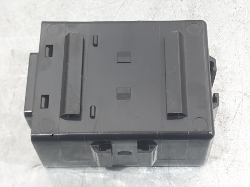 Recambio de modulo electronico para kia stonic (yb) 1.0 t-gdi referencia OEM IAM   