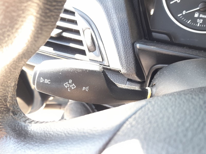 Recambio de mando luces y limpia para bmw 1 (f20) 118 d referencia OEM IAM 61319351147  