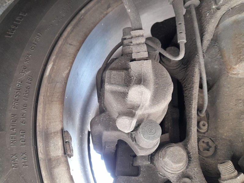 Recambio de pinza freno delantera izquierda para bmw 1 (f20) 118 d referencia OEM IAM 34116850643  