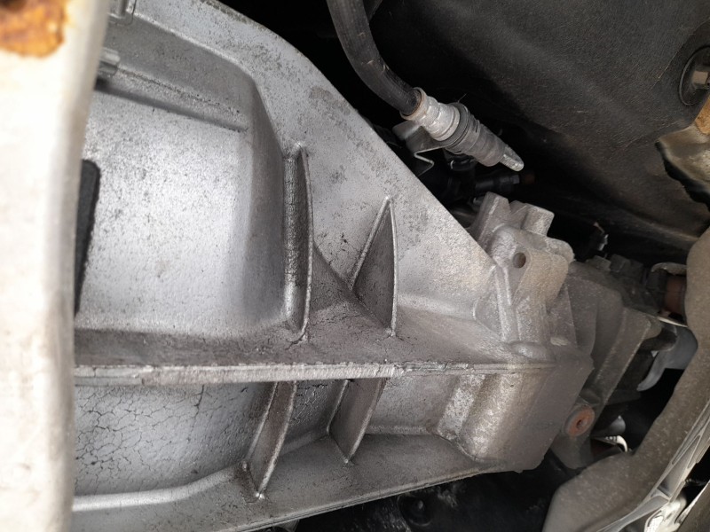 Recambio de caja cambios para bmw 1 (f20) 118 d referencia OEM IAM GS617DG 23008607320 23008610983