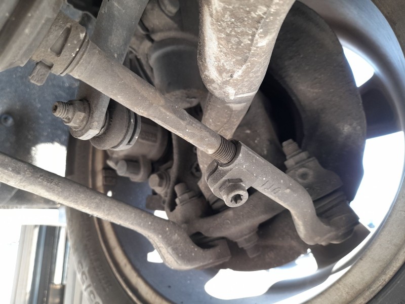 Recambio de mangueta delantera izquierda para bmw 1 (f20) 118 d referencia OEM IAM 31216792285  