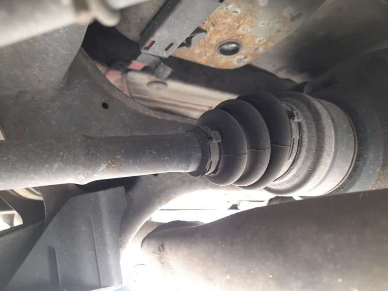 Recambio de transmision trasera derecha para bmw 1 (f20) 118 d referencia OEM IAM 33208680348  
