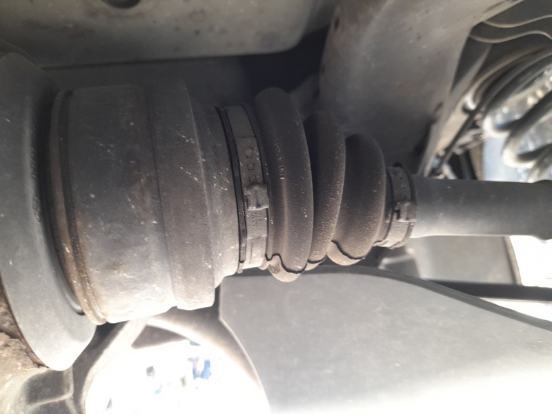 Recambio de transmision trasera izquierda para bmw 1 (f20) 118 d referencia OEM IAM 33208680347  