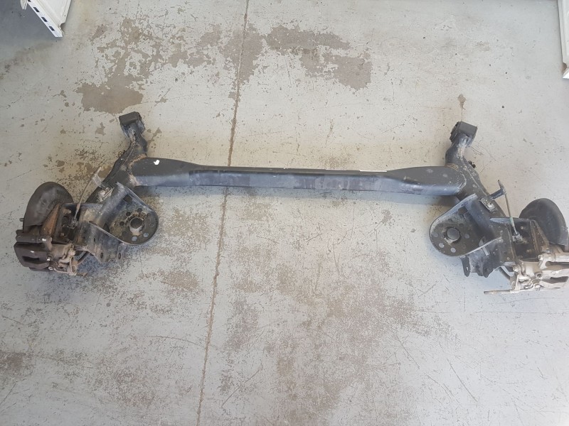 Recambio de puente trasero para kia stonic (yb) 1.0 t-gdi referencia OEM IAM 55100H8510  