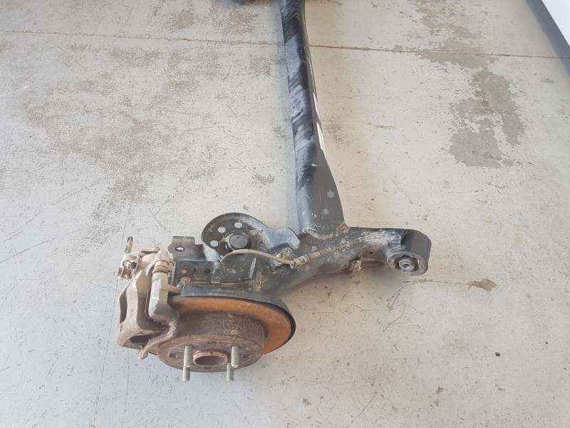 Recambio de puente trasero para kia stonic (yb) 1.0 t-gdi referencia OEM IAM 55100H8510  
