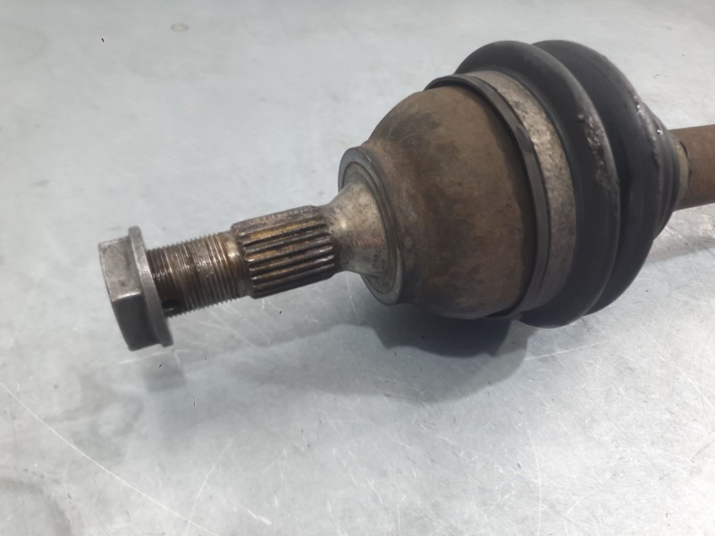 Recambio de transmision delantera izquierda para peugeot 3008 i monospace (0u_) 1.6 hdi referencia OEM IAM 3272PZ 3273QL 3272QA