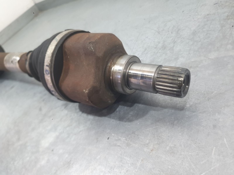 Recambio de transmision delantera izquierda para peugeot 3008 i monospace (0u_) 1.6 hdi referencia OEM IAM 3272PZ 3273QL 3272QA