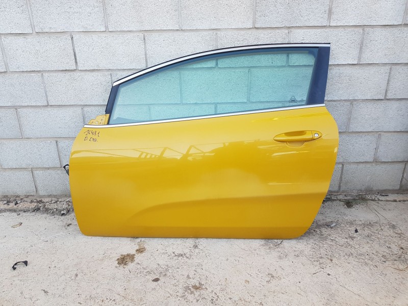 Recambio de puerta delantera izquierda para kia cee´d (jd) 1.6 crdi 136 referencia OEM IAM 76003A2700  