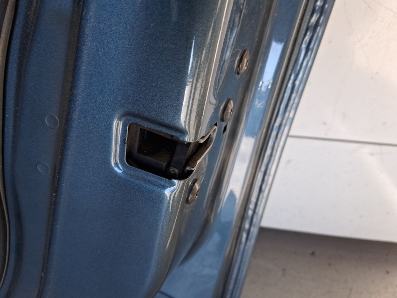 Recambio de cerradura puerta delantera derecha para volvo v40 hatchback (525) d3 referencia OEM IAM 31440392  