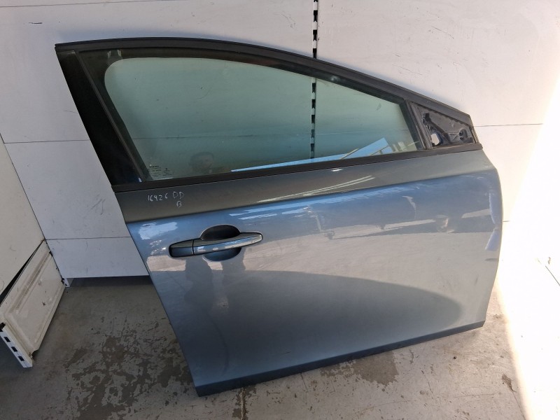 Recambio de puerta delantera derecha para volvo v40 hatchback (525) d3 referencia OEM IAM 32321019  