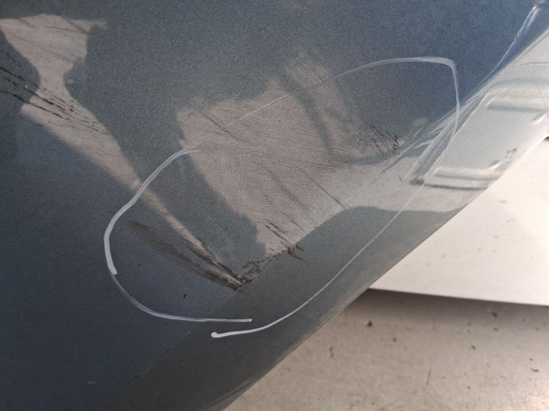 Recambio de puerta trasera derecha para volvo v40 hatchback (525) d3 referencia OEM IAM 32351000  ROZADA