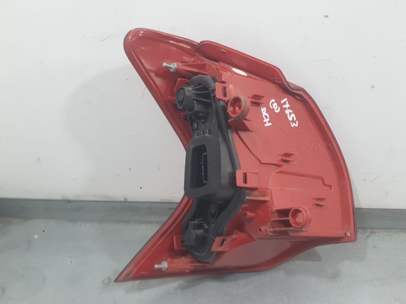 Recambio de piloto trasero derecho exterior para peugeot 3008 i monospace (0u_) 1.6 hdi referencia OEM IAM 6351HC  