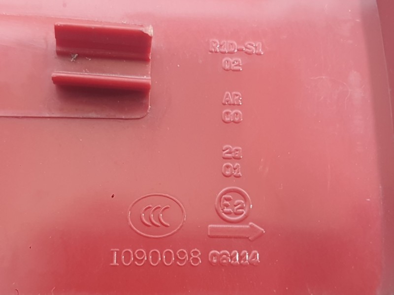 Recambio de piloto trasero derecho exterior para peugeot 3008 i monospace (0u_) 1.6 hdi referencia OEM IAM 6351HC  
