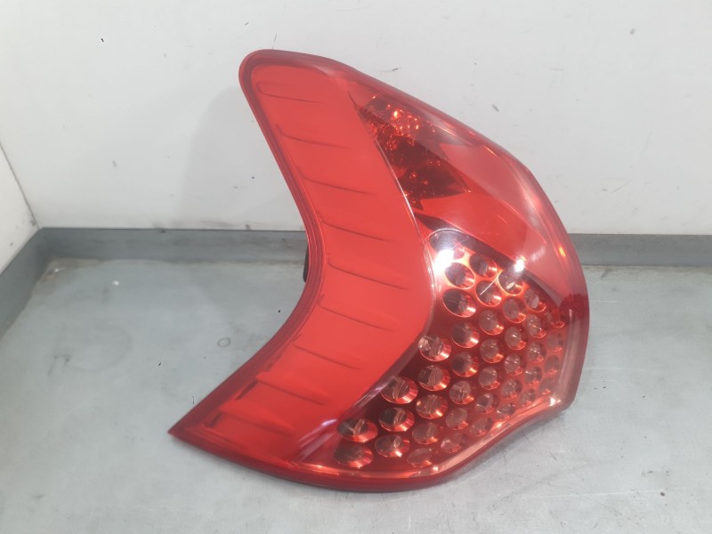 Recambio de piloto trasero izquierdo interior para peugeot 3008 i monospace (0u_) 1.6 hdi referencia OEM IAM 6350HC  