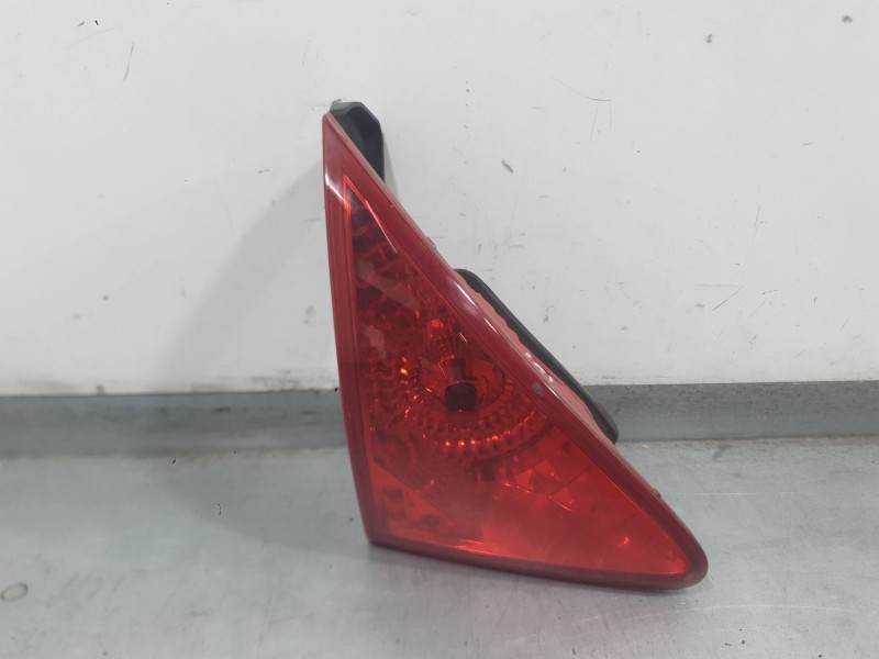 Recambio de piloto trasero izquierdo interior para peugeot 3008 i monospace (0u_) 1.6 hdi referencia OEM IAM 6350HE  