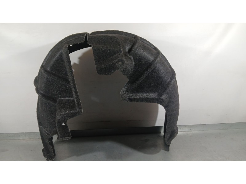 Recambio de plastico pase rueda tras. izq. para seat leon (5f1) 1.6 tdi referencia OEM IAM 5F0810971A  