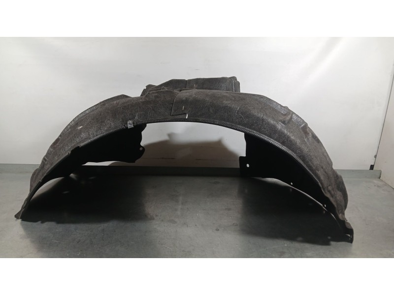 Recambio de plastico pase rueda del. dch. para audi a5 (f53, f5p) 1.4 tfsi referencia OEM IAM 8W6821172C  