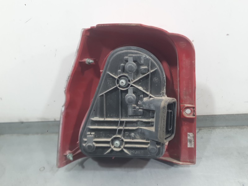 Recambio de piloto trasero derecho para seat arosa (6h1) 1.0 referencia OEM IAM 6H0945112D  