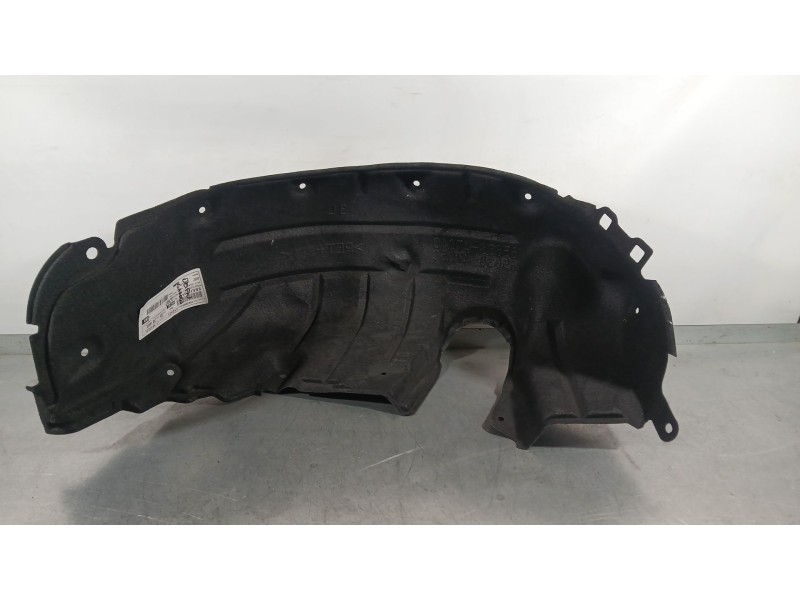 Recambio de plastico pase rueda tras. izq. para toyota prius plus (_w4_) 1.8 hybrid (zvw40w, zvw41w) referencia OEM IAM 65638470