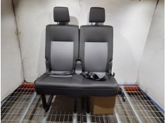 Recambio de asiento trasero izquierdo para toyota hi-ace referencia OEM IAM  RECLINABLE 3ª O 4ª FILA TOCADO