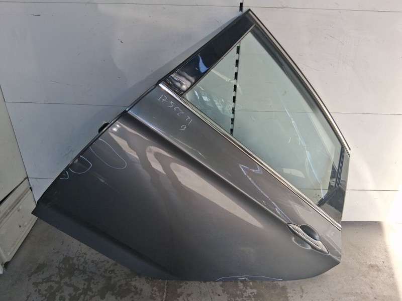 Recambio de puerta trasera izquierda para hyundai i40 i (vf) 1.7 crdi referencia OEM IAM 770033Z300 TOCADA 