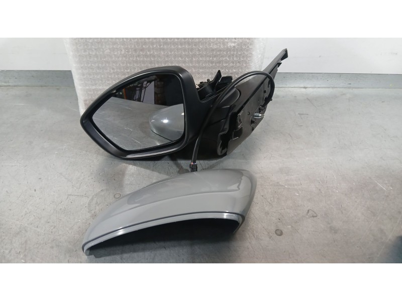 Recambio de retrovisor izquierdo para citroën c3 iii (sx) 1.2 thp 110 referencia OEM IAM 6147881 ELECTRICO 6 CABLES 