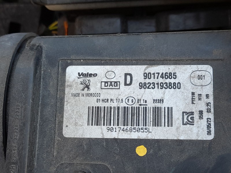 Recambio de faro derecho para peugeot 208 ii (ub_, up_, uw_, uj_) 1.5 bluehdi 100 referencia OEM IAM 9823193880  