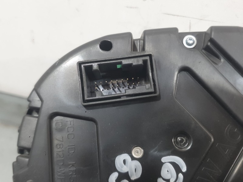 Recambio de cuadro instrumentos para skoda rapid spaceback (nh1) 1.2 tsi referencia OEM IAM 5JA920740  