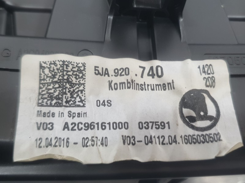 Recambio de cuadro instrumentos para skoda rapid spaceback (nh1) 1.2 tsi referencia OEM IAM 5JA920740  