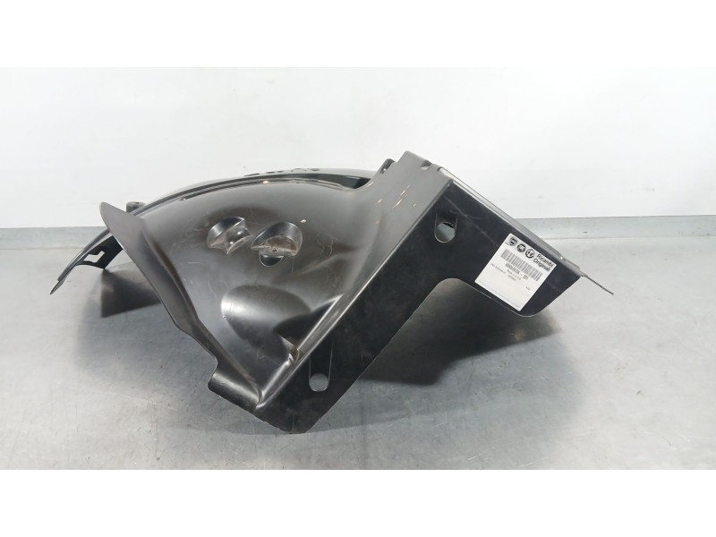 Recambio de plastico pase rueda del. dch. para renault trafic iii furgoneta (fg_) 1.6 dci 125 (fgmh) referencia OEM IAM 63842860
