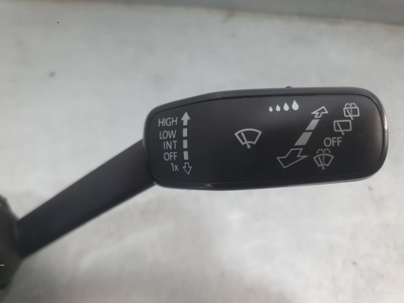 Recambio de mando luces y limpia para skoda rapid spaceback (nh1) 1.2 tsi referencia OEM IAM 6RA953513  