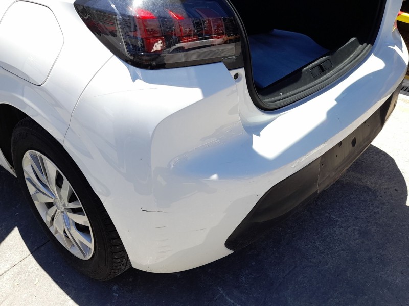 Recambio de paragolpes trasero para peugeot 208 ii (ub_, up_, uw_, uj_) 1.5 bluehdi 100 referencia OEM IAM 982320421T ROZADO 