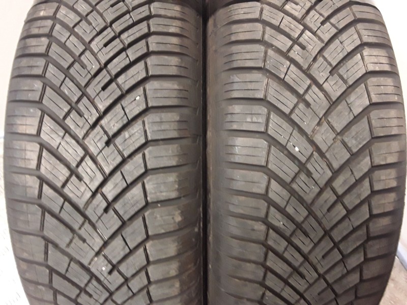Recambio de neumatico pareja para neumaticos reutilizados - referencia OEM IAM 2256517106V CONTINENTAL 225/65/17/106V