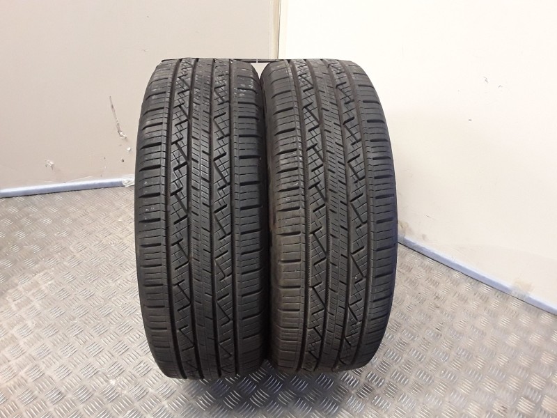 Recambio de neumatico pareja para neumaticos reutilizados - referencia OEM IAM 215601796H CONTINENTAL 215/60/17/96H