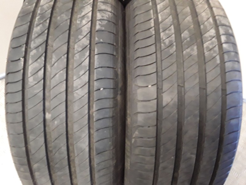 Recambio de neumatico pareja para neumaticos reutilizados - referencia OEM IAM 2255518102V MICHELIN 225/55/18/102V