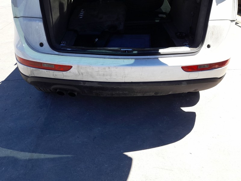 Recambio de paragolpes trasero para audi q5 (8rb) 2.0 tdi quattro referencia OEM IAM 8R0807303GRU TOCADO ROZADO 