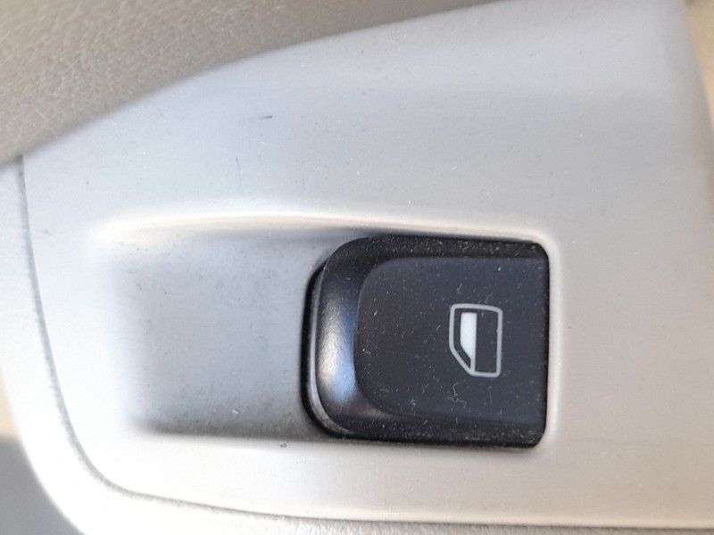 Recambio de mando elevalunas trasero derecho para audi q5 (8rb) 2.0 tdi quattro referencia OEM IAM 8K0959855AV10  