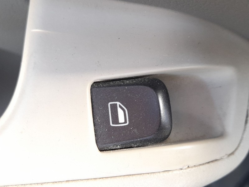 Recambio de mando elevalunas trasero izquierdo para audi q5 (8rb) 2.0 tdi quattro referencia OEM IAM 8K0959855AV10  
