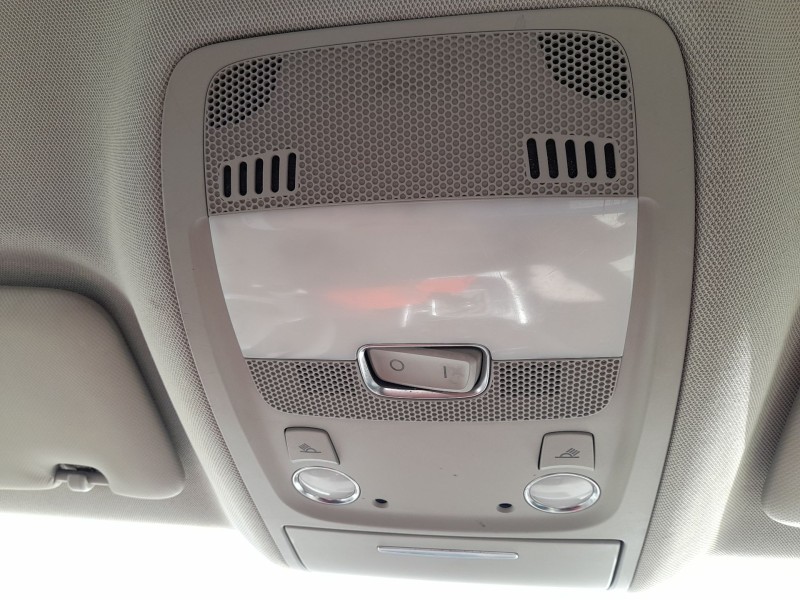 Recambio de luz interior para audi q5 (8rb) 2.0 tdi quattro referencia OEM IAM 8T094714013U  